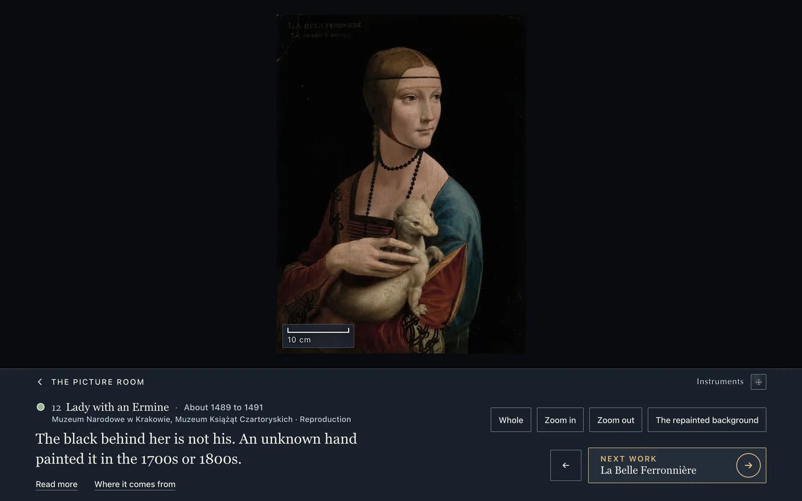 A screenshot of the wing: the Lady with an Ermine on a black ground, a young woman in a red and blue dress holding a white ermine. At the painting's lower left a bar marked ten centimetres.